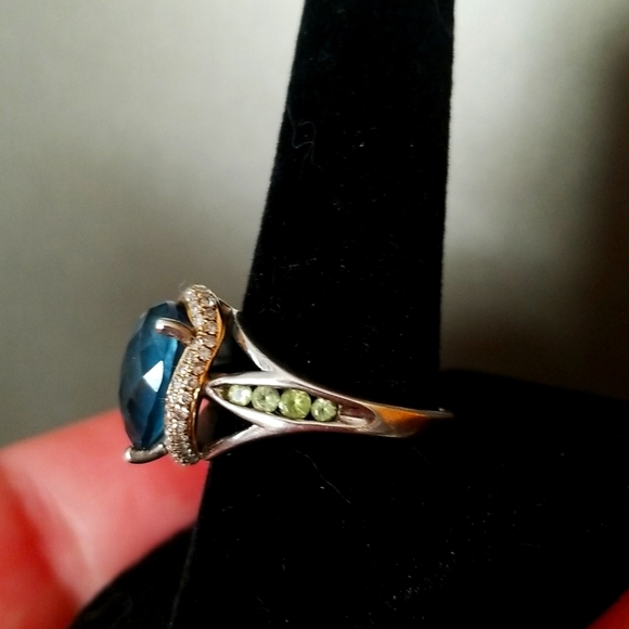 London Blue Topaz, Peridots, Diamond Ring!! - Picture 3 of 5